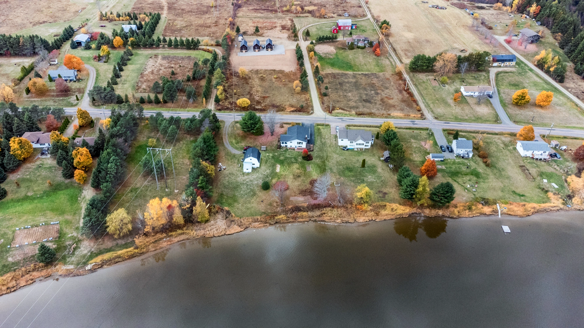 Aerial view of property and surroundings
